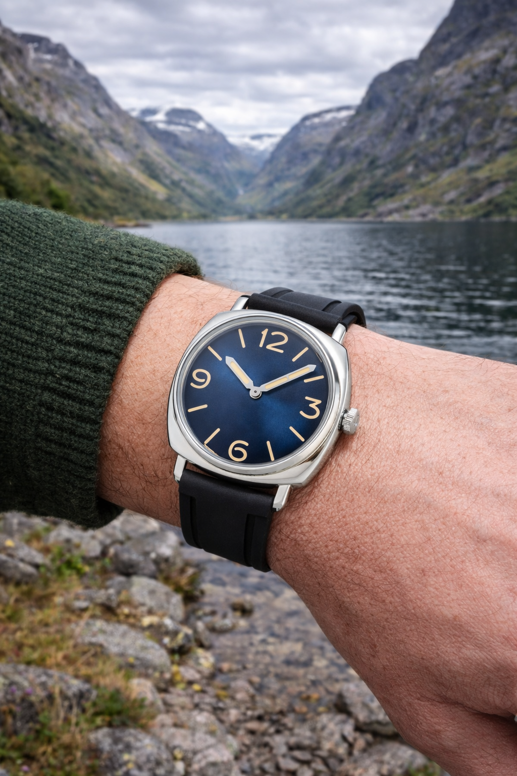 Woolpack W-31 Military Diver Watch – 44mm Quartz with Super Lume