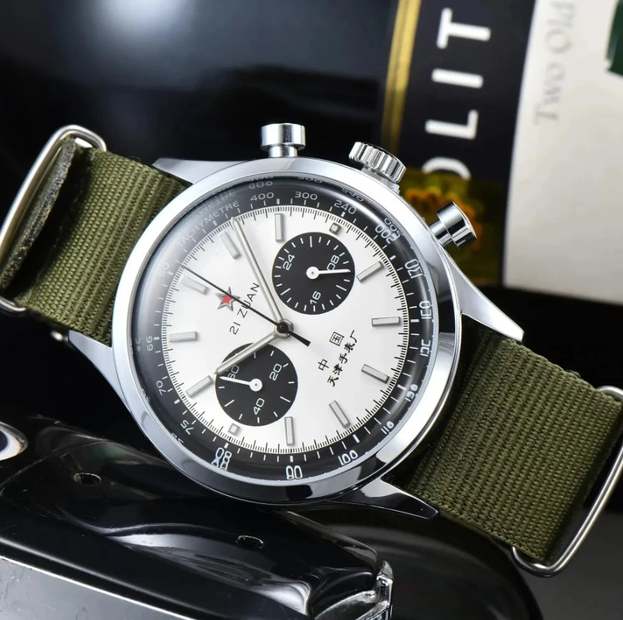 The 1963 Pilot Chronograph – 42mm Retro Quartz Watch