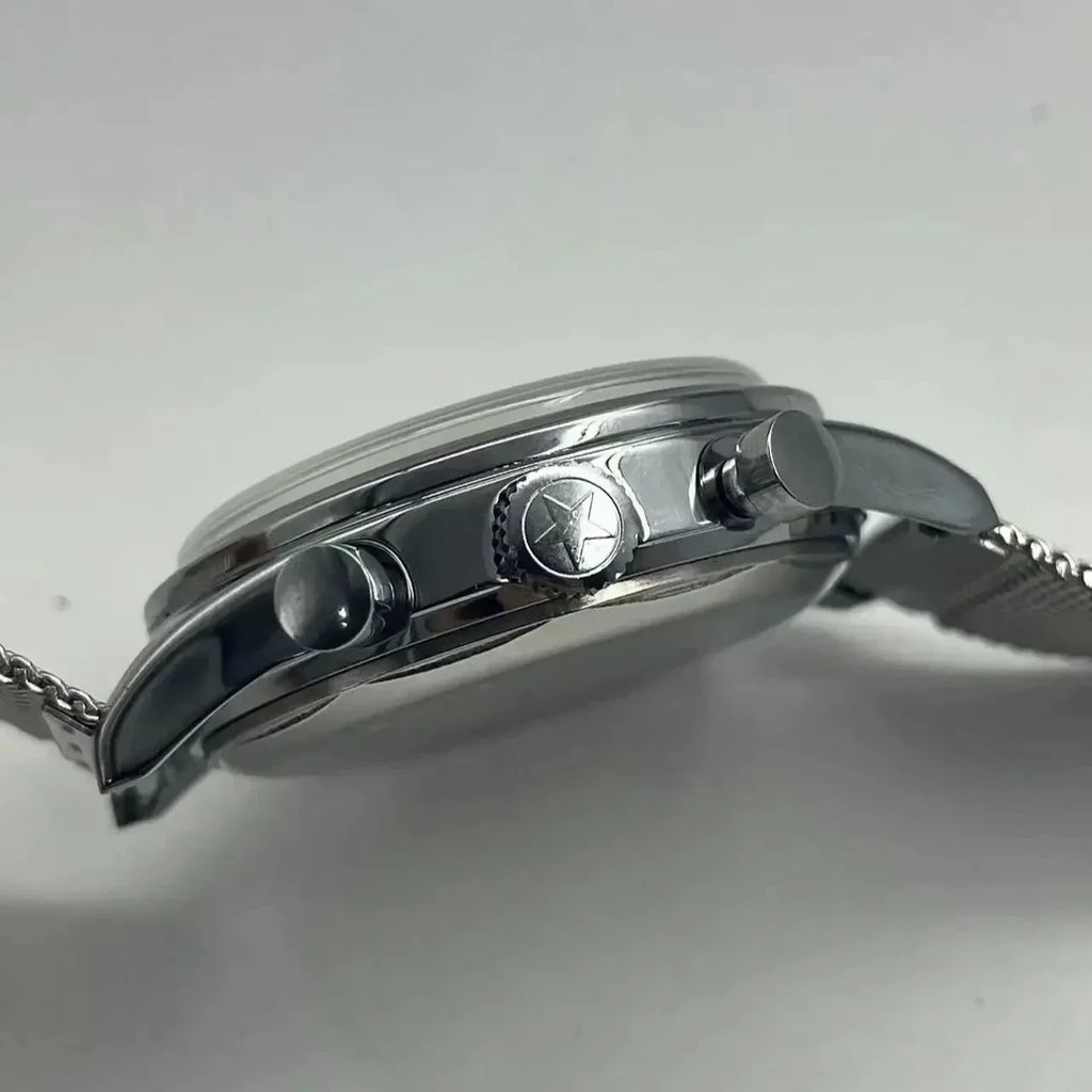 The 1963 Pilot Chronograph – 42mm Retro Quartz Watch