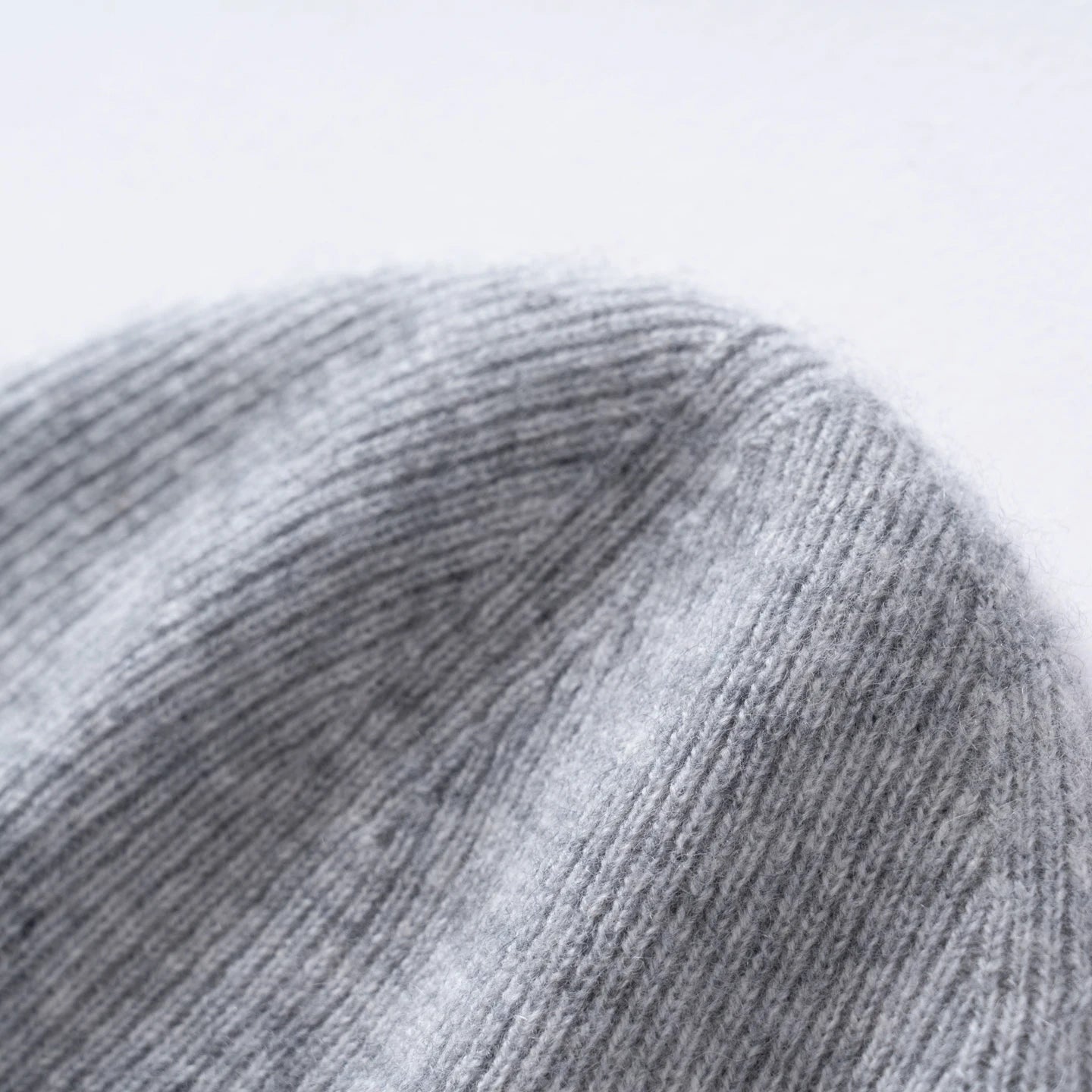 Woolpack cashmere beanie for men and women in solid knit design