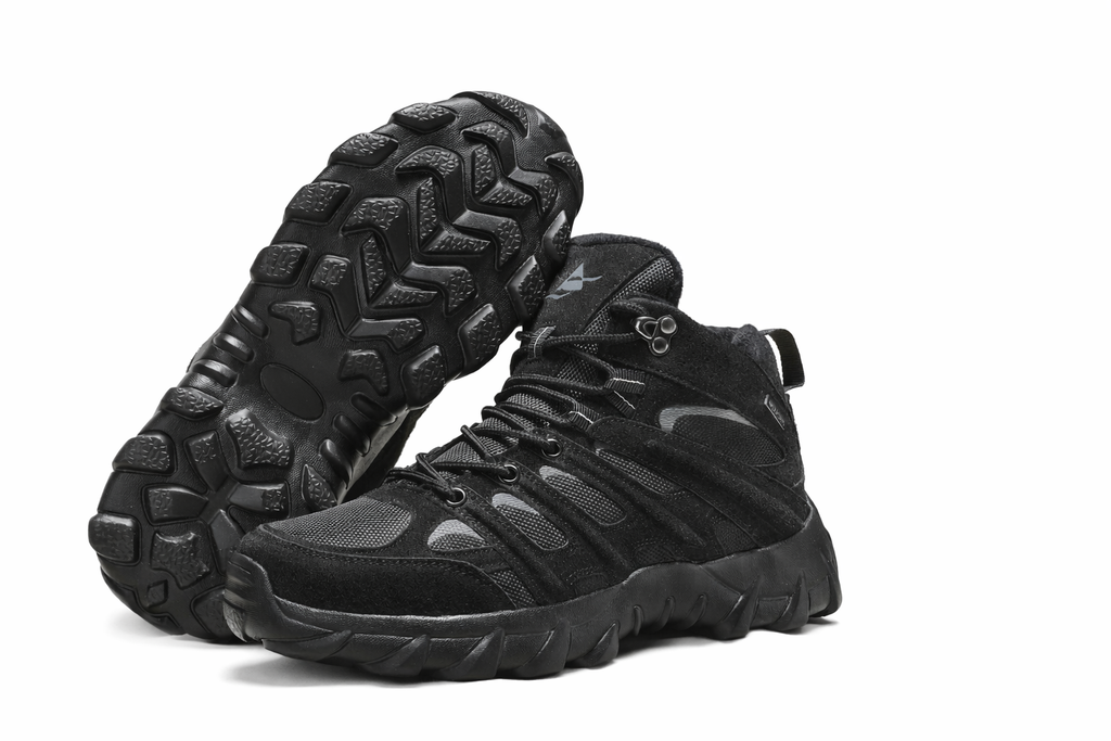 Woolpack desert hiking boots for men with lace-up ankle support